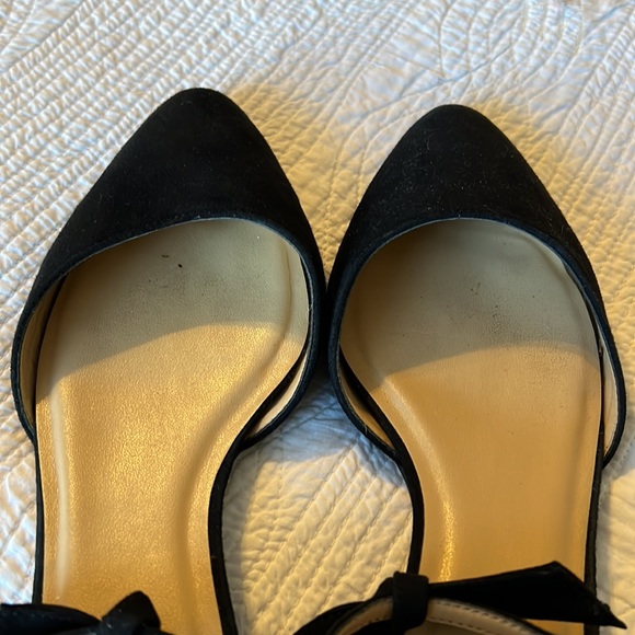 Talbots ‘Edison’ black suede ankle strap flats with bows - Picture 9 of 14